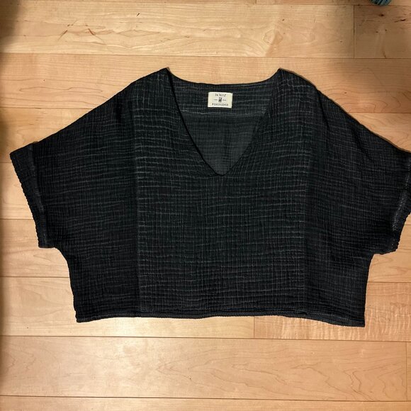 Pokoloko Crinkle Crop Top Black - Picture 2 of 5